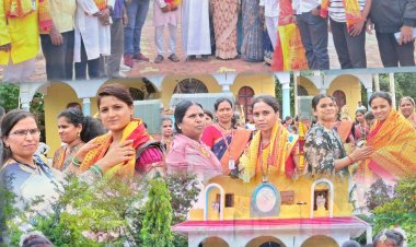 आषाढी एकादशी निमित्त निघालेल्या शालेय दिंडीचे अशोकनगर नित्य सहाय्यकारी माता चर्चच्या वतीने भव्य स्वागत