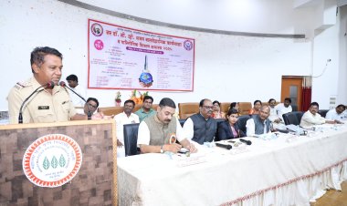 राहुरी पोलीस स्टेशन तर्फे राबविण्यात आलेल्या अमली पदार्थ विरोधी अभियानाची महात्मा फुले कृषी विद्यापीठ राहुरी येथे 1200 विद्यार्थ्यांना मार्गदर्शन व रॅलीने झाली सांगता .