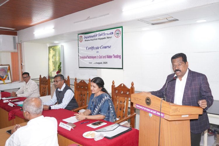 जमिनिचे आरोग्य सुधारण्यासाठी लोकांची चळवळ होणे गरजेचे. अधिष्ठाता डॉ. सत्ताप्पा खरबडे.