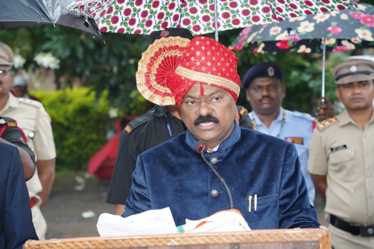 महात्मा फुले कृषी विद्यापीठात देशाचा ७९ वा स्वातंत्र्य दिन उत्सहात संपन्न देशाच्या विकासात म.फु.कृ.विद्यापीठाचे भरीव योगदान- अधिष्ठाता डॉ.सत्ताप्पा खरबडे.*