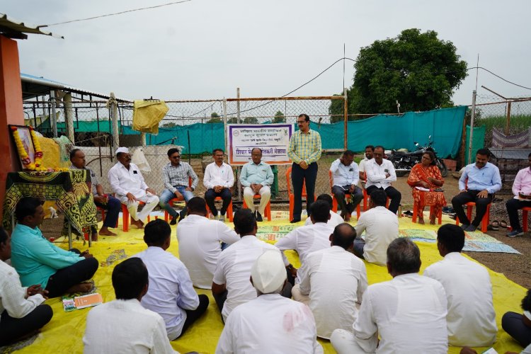 राहुरी तालुकयातील कृषी विद्यापीठ अंतर्गत सडे येथे कापूस पीक शिवारफेरी व शेतकरी मेळावा संपन्न