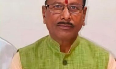 *सावित्रीबाई फुले माध्यमिक विद्यालयाचे सेवानिवृत्त शिक्षक प्रकाश साबळे यांचा राहुरी खुर्द येथे अपघातात मृत्यू, प्रा.रामनाथ डोके सुदैवाने बचावले .*