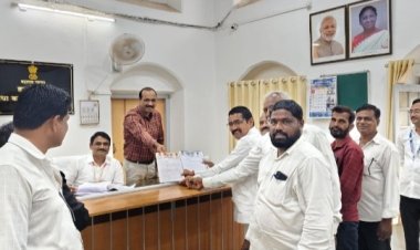 सरसकट पंचनामे करून सातबारा कोरा करा - सुरेशराव लांबे पा .