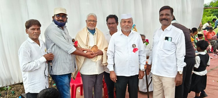 *महाराष्ट्रातील प्रसिद्ध असलेले तीर्थक्षेत्र हरेगाव येथे पायी जाणाऱ्या भावीकांचे डिग्रस येथील संतअँथोनी चर्च च्या वतीने केले हार्दिक स्वागत*