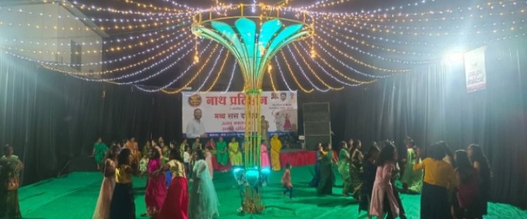 राहुरीत नाथ प्रतिष्ठान तर्फे भव्य रास दांडिया महोत्सव सुरु, सर्व महिला व मुलींसाठी खुला प्रवेश करून दिला सामाजिक समतेचा आदर्श