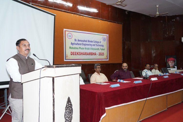 यशाच्या प्राप्तीसाठी वास्तवात राहून आनंदाने जीवन जगा - सहयोगी अधिष्ठाता डॉ. सचिन नलावडे