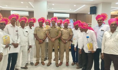 पोलीस पाटील दिनानिमित्त राहुरी पोलीस स्टेशनच्या वतीने राहुरी तालुक्यातील पोलीस पाटलांचा  सन्मान