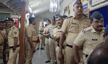 जिल्हा पोलीस अधीक्षक सोमनाथ घार्गो यांची राहुरी पोलीस स्टेशनला भेट