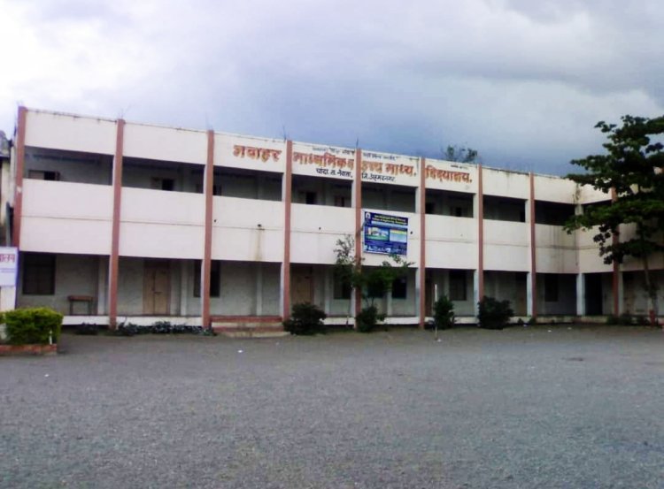 विद्यार्थ्यांच्या शालेय क्रीडा शिक्षणासाठी क्रीडा  प्रेमींचा  लढा – चांदा येथील शाळेला अद्याप मैदान व क्रीडा शिक्षक  नसल्याची शोकांतिका !!