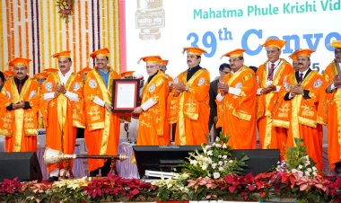 महात्मा फुले कृषि विद्यापीठाचा 39 वा पदवीप्रदान समारंभ संपन्न* ,तसेच राज्यपाल यांच्या हस्ते -महाराष्ट्राचे मुख्यमंत्री माननीय देवेंद्र फडणवीस जी यांना डॉ ही पदवी बहाल करण्यात आली