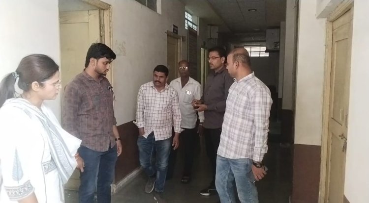 माझी राहुरी तहसील ऑफिस मध्ये ओळख आहे मी तुमचे काम करून देतो असे म्हणत मागितली लाच*