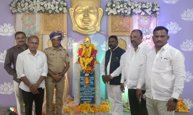 विश्वरत्न महामानव डाॅ. बाबासाहेब आंबेडकर यांच्या १३५ वा जयंती उत्सव राहुरी शहरात ठिक ठिकाणी मोठ्या उत्साहात साजरा करण्यात आला.