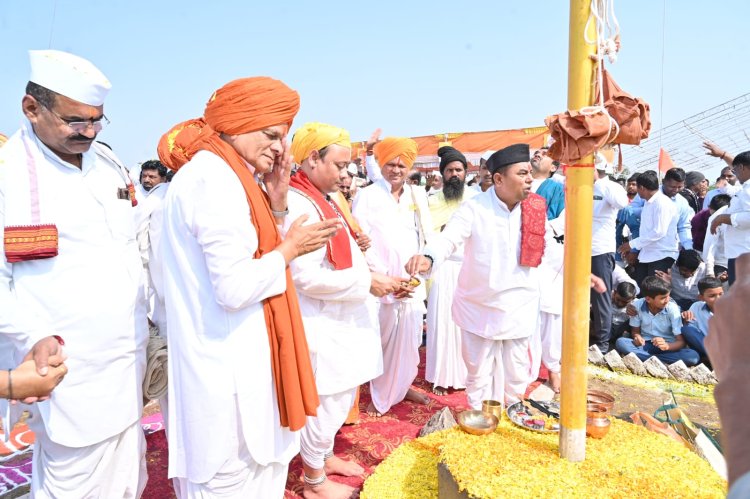 माका येथे शृंगऋषिगडाच्या नारळी सप्ताहाचे धर्म ध्वजारोहन उत्साहात संपन्न