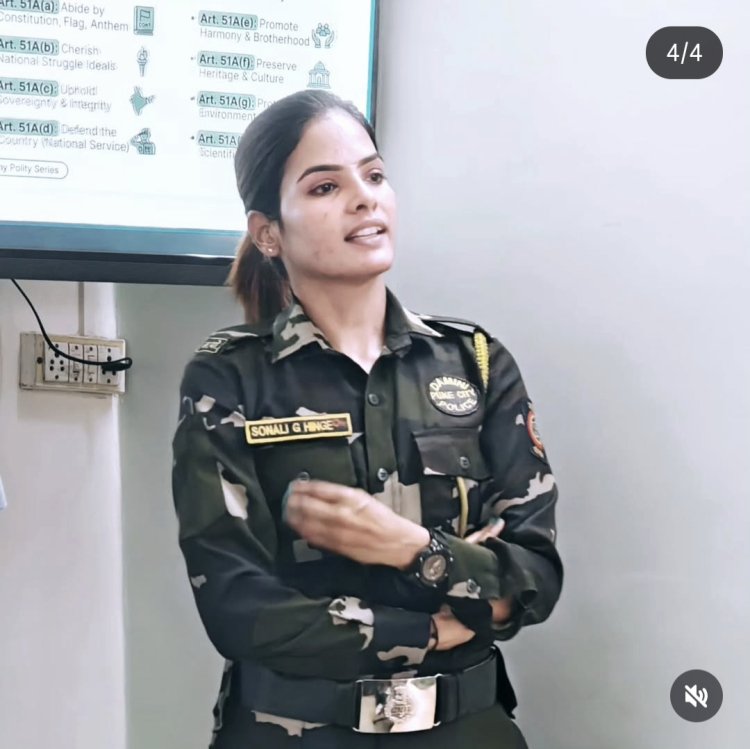 पुण्याची महिला पोलिस निघाली खंडणी खोर: सोबतीला PSI देखील सहभागी.