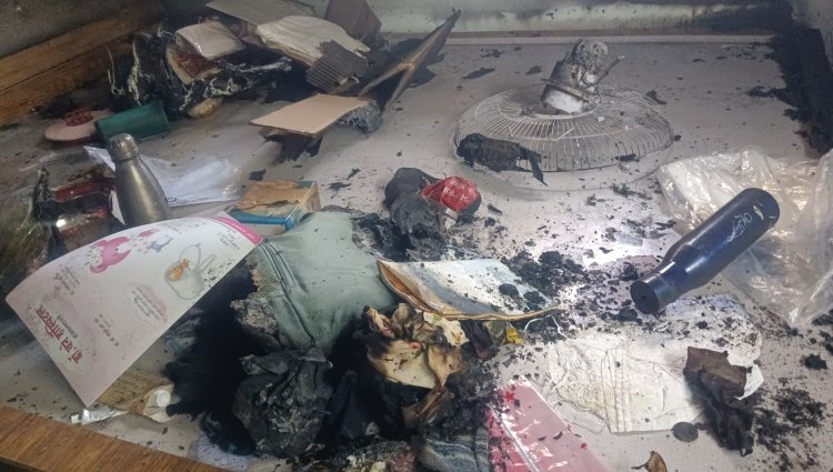 राहुरीतील तनपुरे वाडीत शॉर्ट सर्किटमुळे घराला आग; लाखो रुपयांचे नुकसान, नागरिकांच्या प्रसंगावधानामुळे मोठी दुर्घटना टळली*