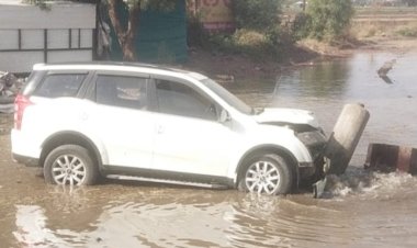 पिंप्री अवघड येथिल उड्डाण पूलाजवळ सोनई करजगाव पाईपलाईनच्या एअर वॉलला चारचाकी वाहनाची धडक ; पाईपलाईन बंद .