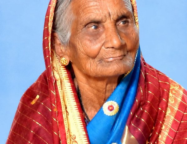 सुगंधा बाई दिवेकर यांचे निधन.
