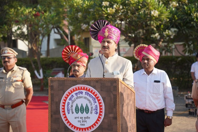 महात्मा फुले कृषी विद्यापीठात 67 वा महाराष्ट्र दिन व कामगार दिन उत्साहात साजरा