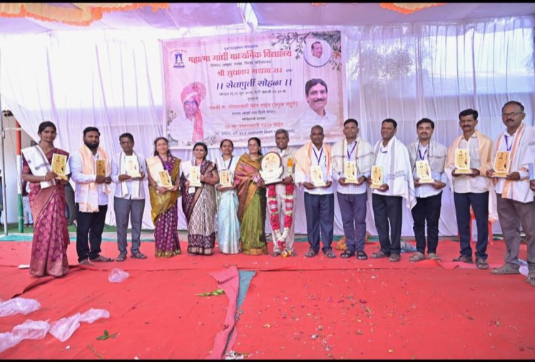 मोबाईल खेळण म्हणून वापरला तर आयुष्यचं खेळण होईल; पर्यावरण संवर्धनासाठी प्रत्येकाने झाडे लावावीत" – पद्मभूषण पोपटराव पवार