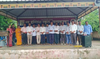 जीवनाला कलाटणी देणारा गुरु म्हणजे शिक्षक:-सलाबतपूर ग्रामपंचायत सदस्य राहुल डोळस....
