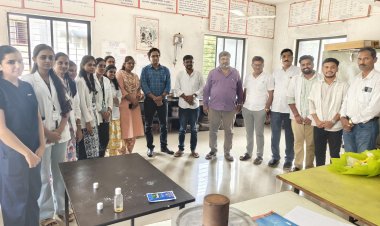 *स्वामी विवेकानंद आयुर्वेद महाविद्यालयात औषध निर्मितेचे प्रात्यक्षिक प्रशिक्षण संप्पन्न.*