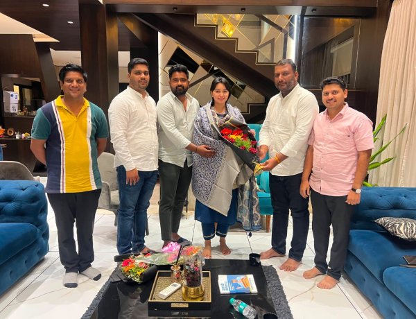 निर्मला नवले यांची राष्ट्रवादी युवती कांग्रेसच्या प्रदेशाध्यक्षपदी निवड ; नाथ प्रितिष्ठानच्या सौरभ उंडेंनी केला सन्मान .