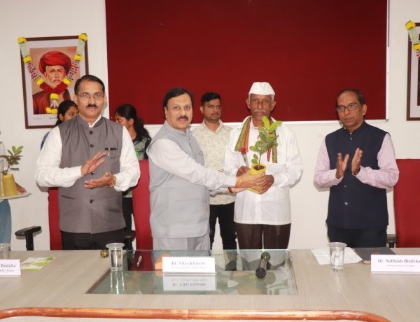 कृषी महाविद्यालय,पुणे येथे पद्मश्री डॉ .विठ्ठलराव विखे पाटील जयंती निमित्त शेतकरी दिन साजरा;शेतकऱ्यांचा सन्मान व शेतकरी शास्त्रज्ञ संवादाचे आयोजन