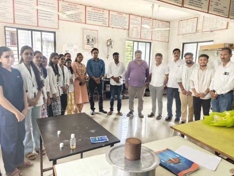 *स्वामी विवेकानंद आयुर्वेद महाविद्यालयात औषध निर्मितेचे प्रात्यक्षिक प्रशिक्षण संप्पन्न.*