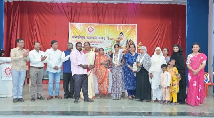 भटक्या - विमुक्त प्रवर्गाच्या महिलांनी शिक्षणाच्या माध्यमातून नवी झेप घ्यावी : दिशा पिंकी शेख