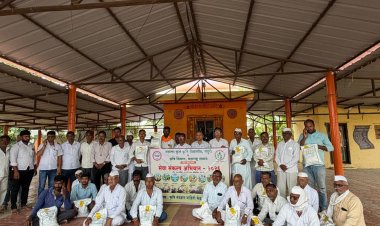 सेवा संकल्प अभियाना अंतर्गत शेतकऱ्यांना ज्वारी पंचसूत्रीचे धडे