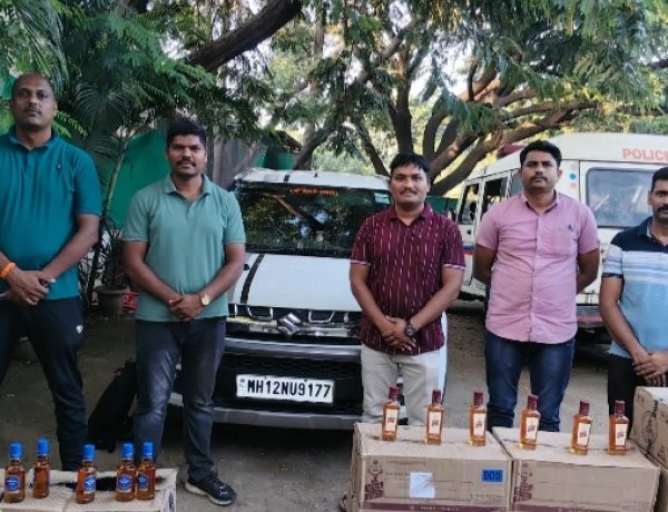 चांदा परिसरात स्थानिक गुन्हे शाखेची धडाकेबाज कारवाई ;बेकायदा विदेशी दारू वाहतूक करणाऱ्या विरोधात कारवाईने खळबळ