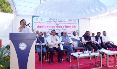 जागतिक कापूस दिनानिमित्त शेतकरी शास्त्रज्ञ संवाद व शिवार फेरी संपन्न